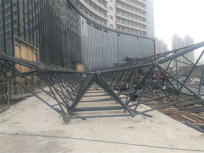 西青万豪酒店雨棚网架
